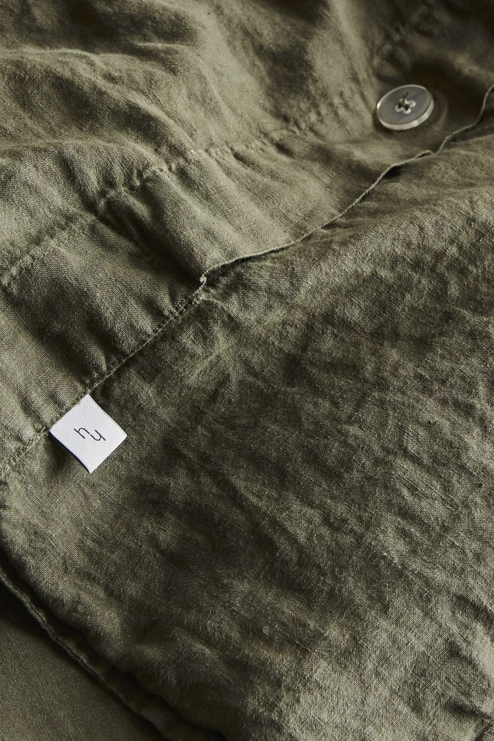 Sale Hanna Hygge                        QC Queen Cushions & Throws
