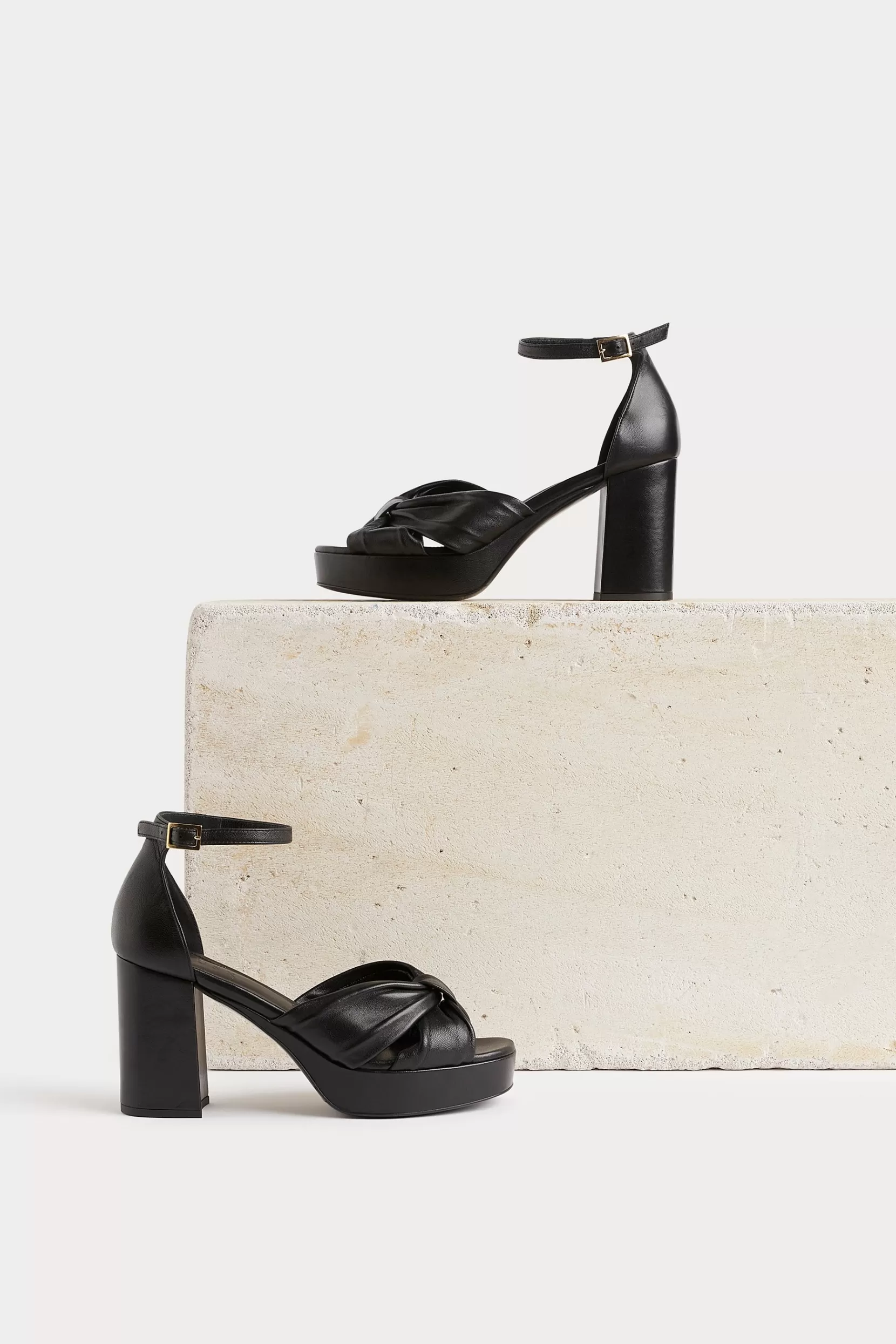 Outlet UMA PLATFORM - Shoes